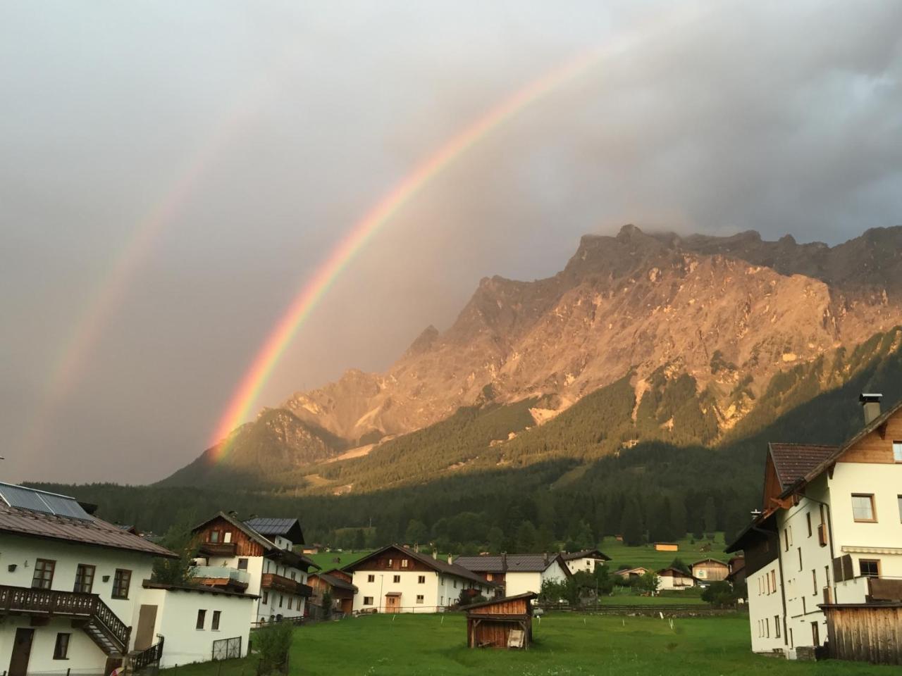 Hotel Alpin エールヴァルト エクステリア 写真